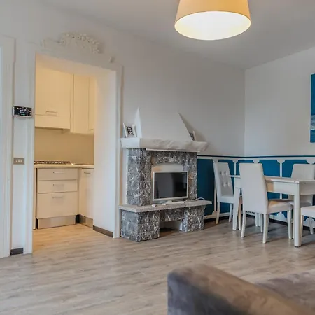 La Lanterna Apartment