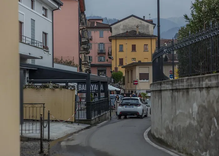 La Lanterna Apartment *